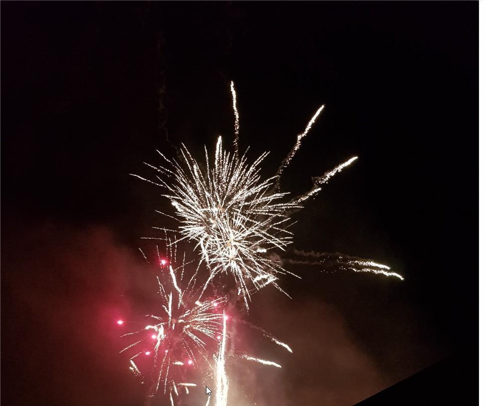 a7374 25130 210929153747894 0 - À Falaise, un feu d'artifice son et lumière ponctuera la foire d'automne - Revue de presse des artificiers