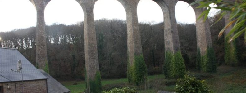 3fe83 10071 220519080127359 0 - Un feu d’artifice tiré depuis le viaduc de Fermanville pour Pierres en lumière - Revue de presse des artificiers